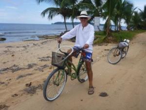 cycle tour around Bocas