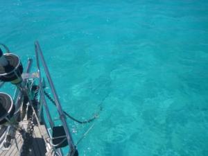 wonderful clarity of the water- anchor chain clearly visible