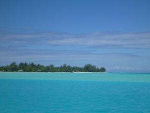 shades of blue at motu piti au