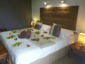 Raiatea lodge hotel room