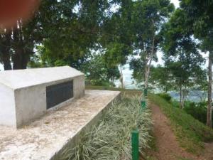 RLS tomb with requiem poem on side
